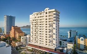 Sunvivia by Fiesta Americana Mazatlán